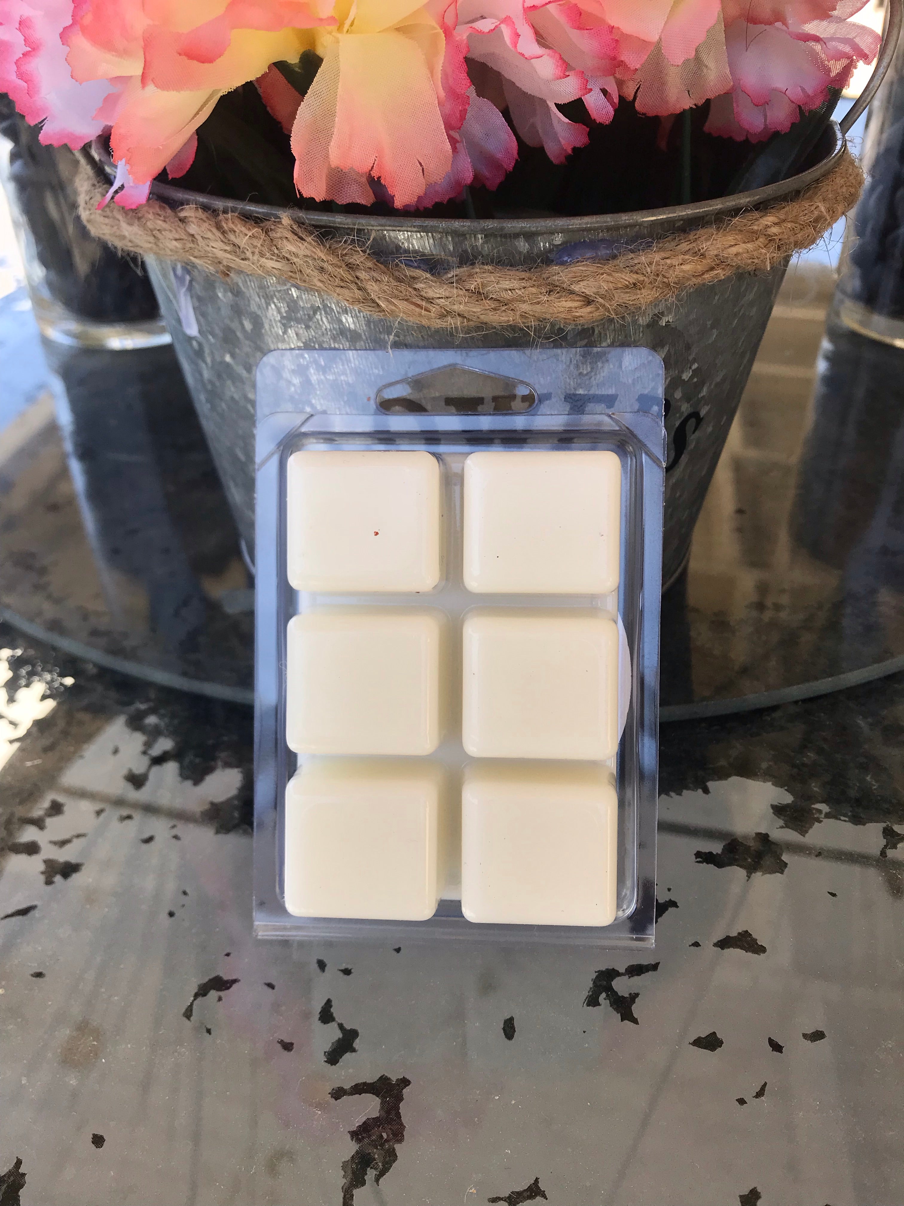 Wax and Oils Soy Wax Aromatherapy Scented Candles (Apple Harvest Wax Melts) 2.36 Ounces. Single